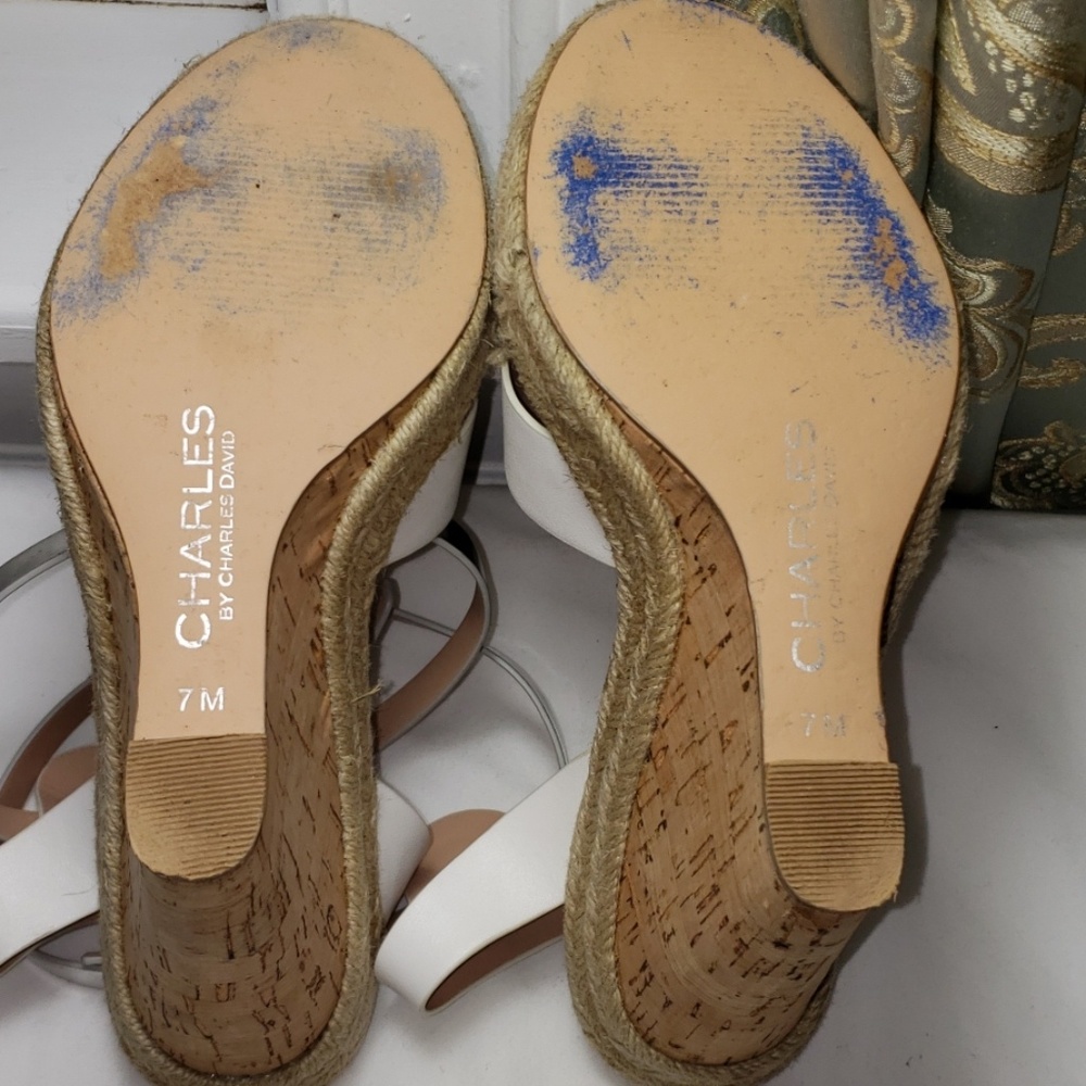 Charles David 7 White & Silver Wedges - Picture 7 of 8